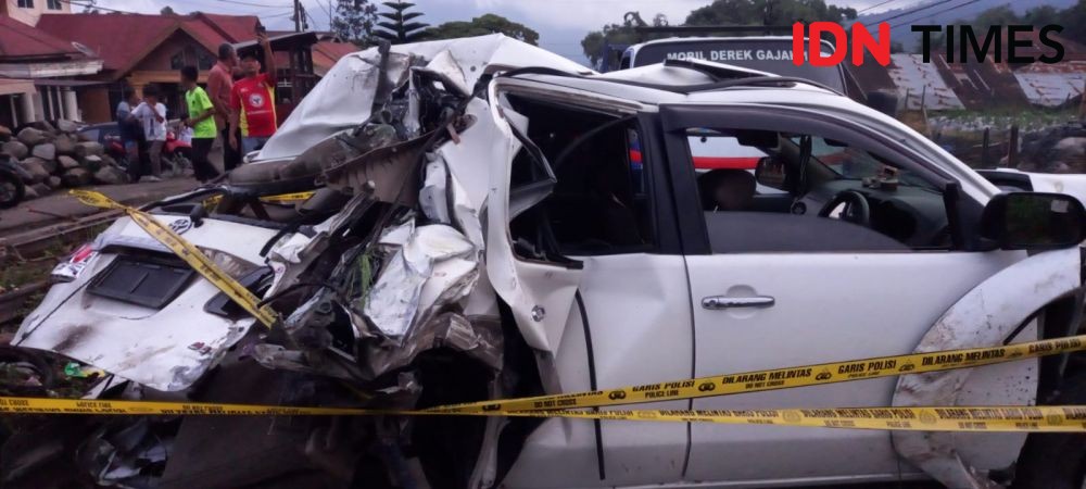 9 Kendaraan Terlibat Kecelakaan di Sumbar, 3 Orang Tewas