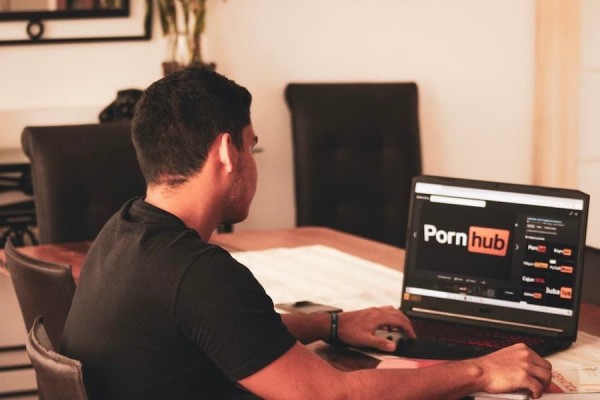 Efek PMO (Porn, Masturbate, dan Orgasme), Bisa Bahaya!