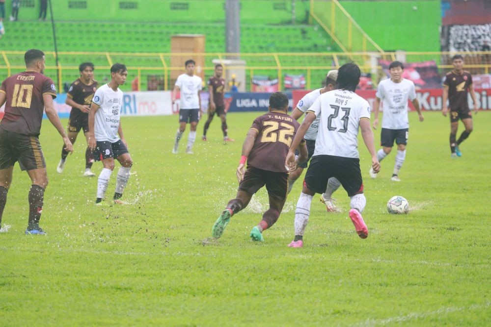 Jelang Play Off LCA, Drainase Lapangan di Markas PSM Dibenahi