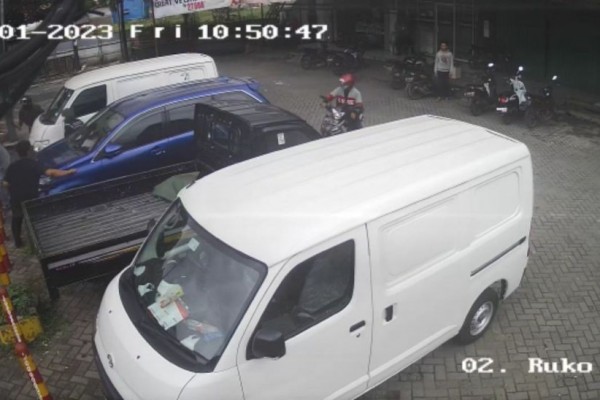 Ngeri! Komplotan Perampok Beraksi Siang Hari di Bekasi