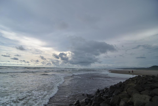 Pantai Cipatujah: Rute dan Harga Tiket Masuk 