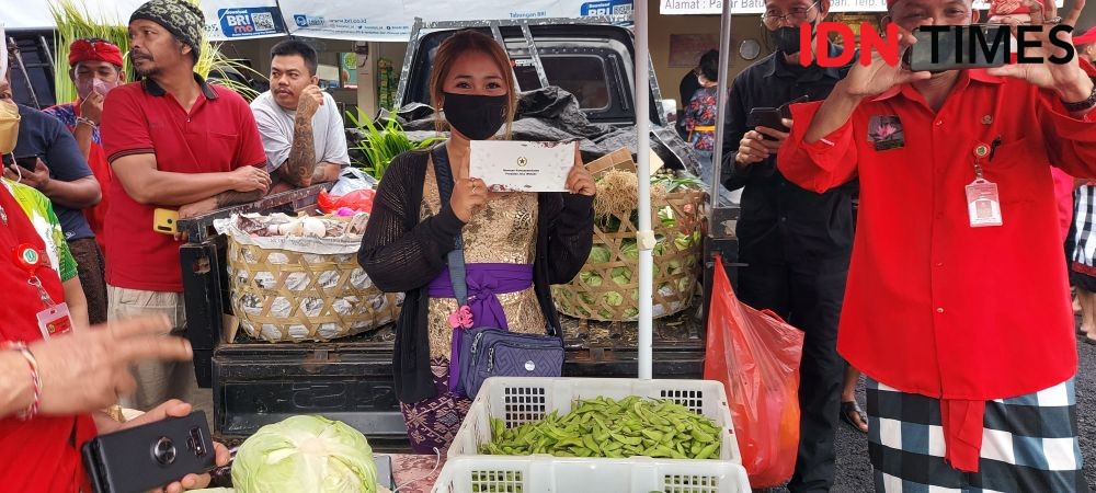 Pedagang Sayur di Pasar Baturiti Gugup Bertemu Jokowi