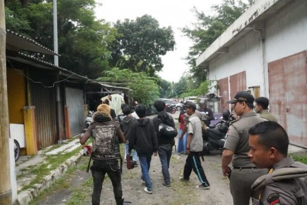10 Anak Punk Ditangkap Satpol PP Tangerang
