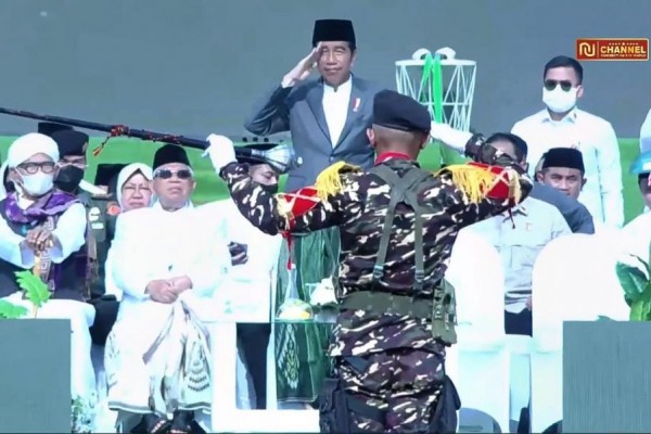 Jokowi Berharap NU Lahirkan Nahdliyin Muda yang Mampu Kuasai Iptek