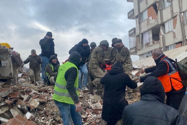 Cerita Relawan Baznas Berjuang Melawan Dingin Bantu Korban Gempa Turki