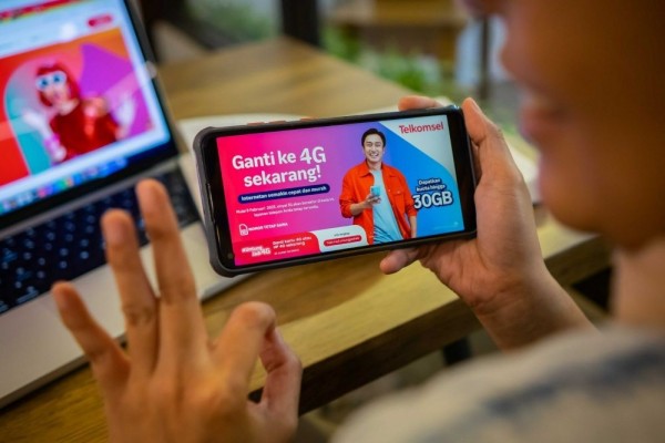Telkomsel Upgrade Layanan 3G ke 4G/LTE di 300 Kota/Kabupaten
