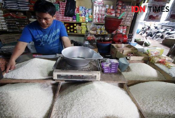 Beras Makin Mahal, Porsi Nasi Rames di Semarang Mengecil