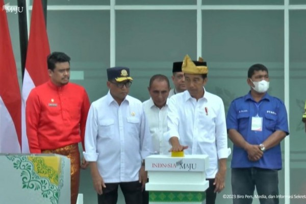 Resmikan Terminal Amplas Medan, Jokowi Dorong Kota Luar Jawa Punya MRT
