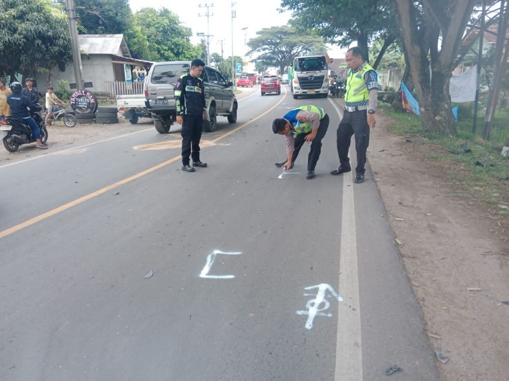 Kecelakaan Maut di Pringsewu, Ibu dan Anak Tewas Ditabrak Dump Truk