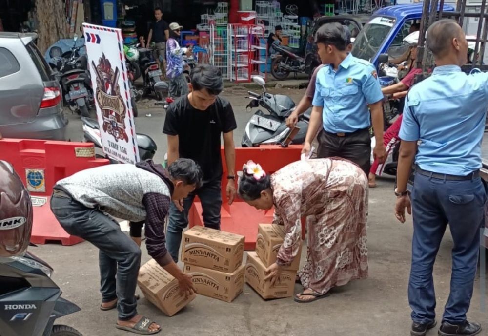 Surabaya Digelontor 23 Ribu Minyakita untuk Stabilkan Harga 