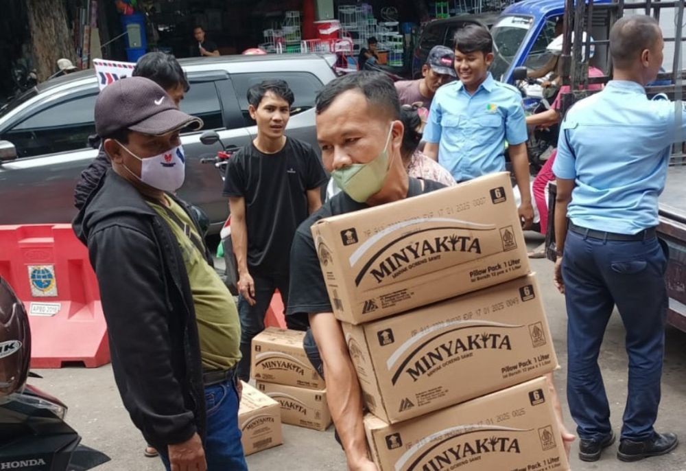 Surabaya Digelontor 23 Ribu Minyakita untuk Stabilkan Harga 