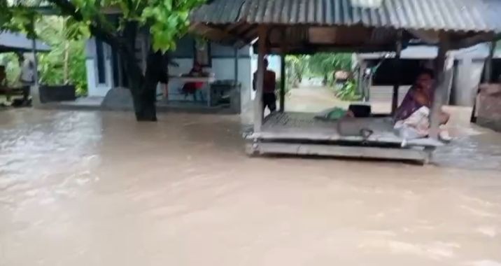 Seorang Anak Tewas saat Banjir dan Longsor di Lombok Barat
