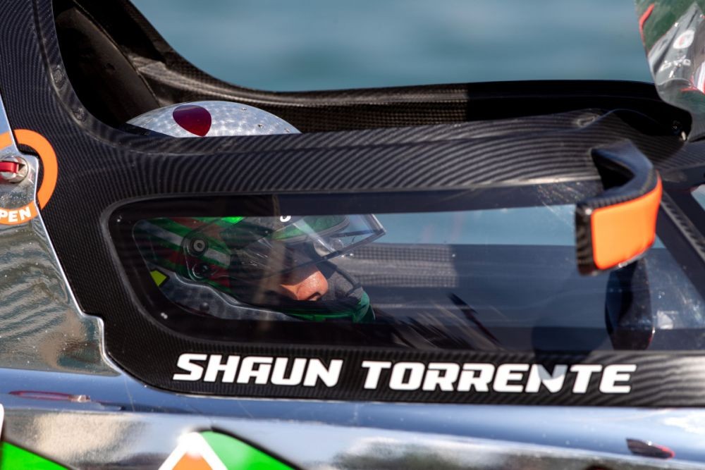 Profil Shaun Torrente, Juara Dunia F1 Powerboat yang Turun di Toba