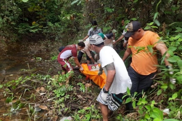 Mayat Pria Mengambang di Rawa PTPN, Kondisi Tubuh Penuh Luka Bacok