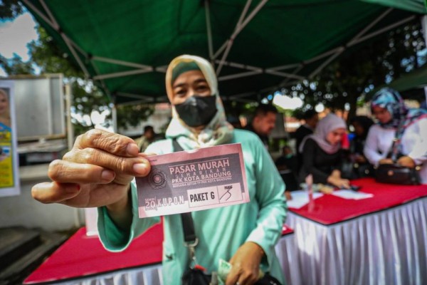 Pemkot Bandung Lakukan Operasi Pasar Demi Tekan Inflasi