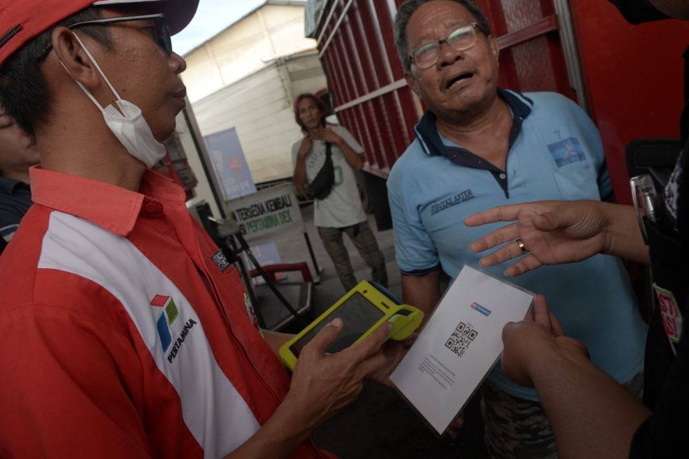 Marak Kendaraan Antre Solar di SPBU Lampung, Pertamina Bilang Ini