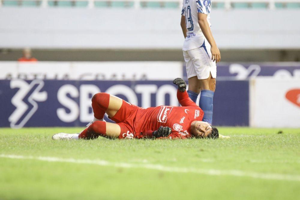 3 Insiden Warnai Laga PSIS Semarang VS Madura United, Serang Pemain 