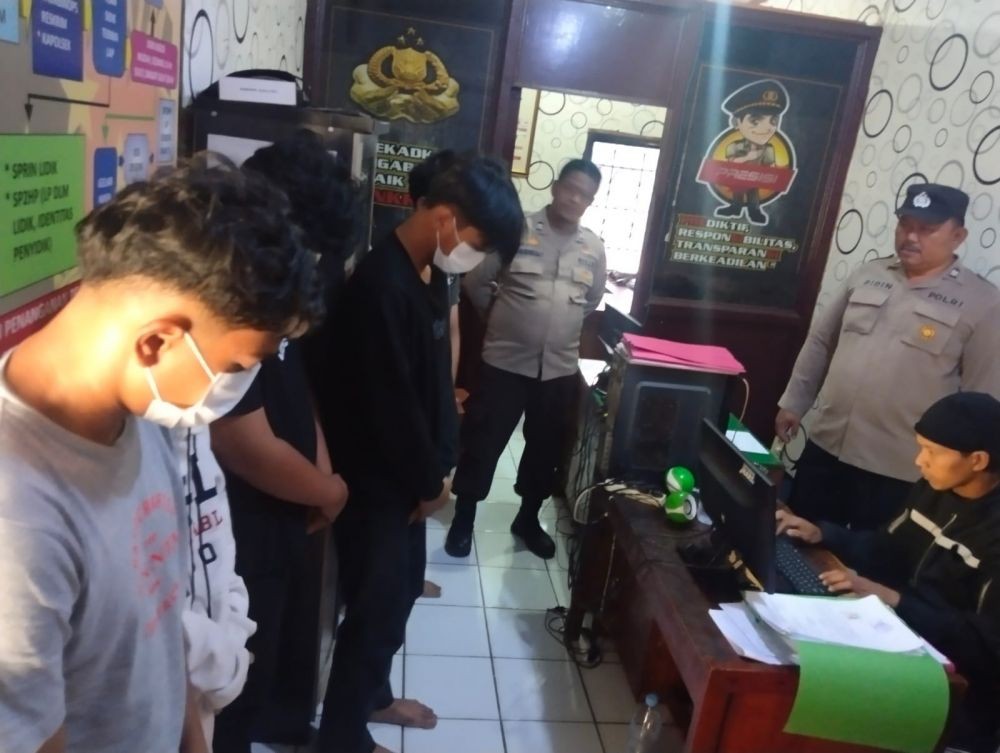 Demi Ponsel, 5 Pelajar SMK di Purwakarta Bacok Korban di Jalanan