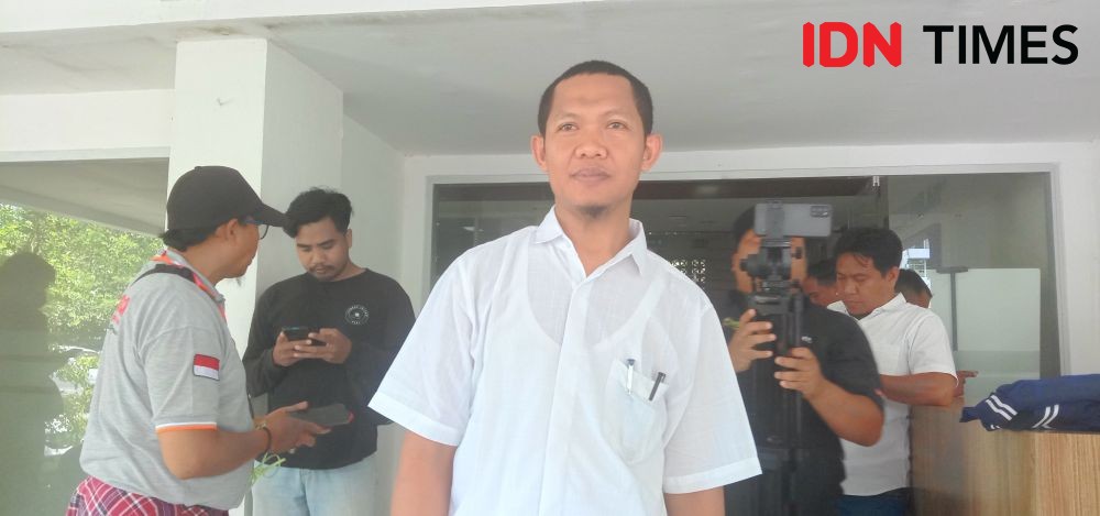 Demo Gubernur, Warga Trawangan Tuntut SHM hingga Usir Investor Asing 