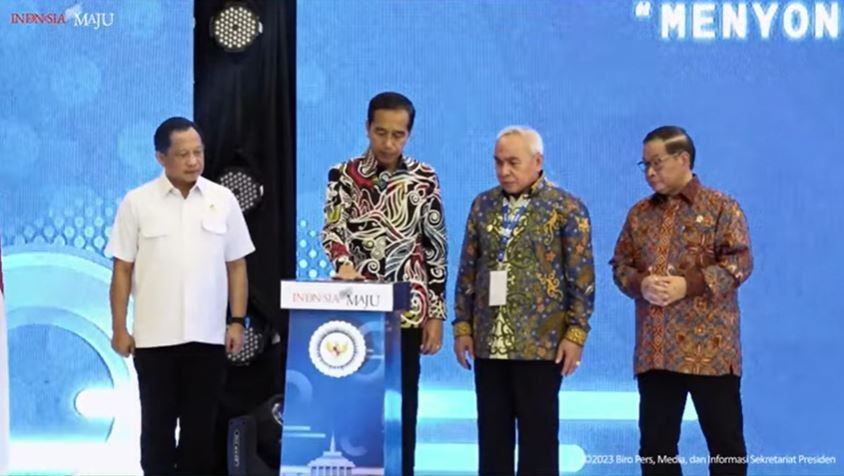 Honorer Diminta Tenang, Jokowi Sedang Merumuskan Penyelesaian