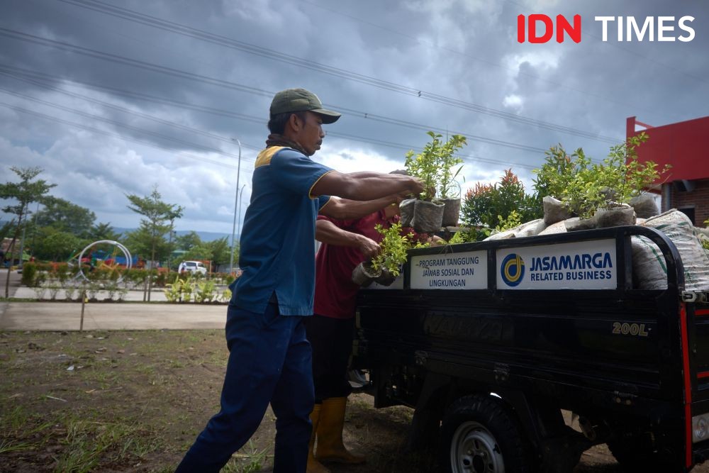 [FOTO] Prima dan Siaga Melayani Pengguna Jalan Tol Batang-Semarang