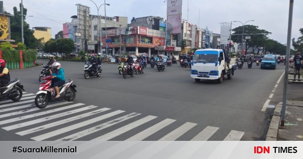 Pemkot Depok Kaji Parkir On The Street, Solusi Parkir Liar