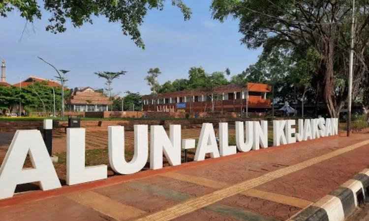 Serba-serbi Alun-Alun di Cirebon, Pahami Dulu Sebelum Berkunjung!