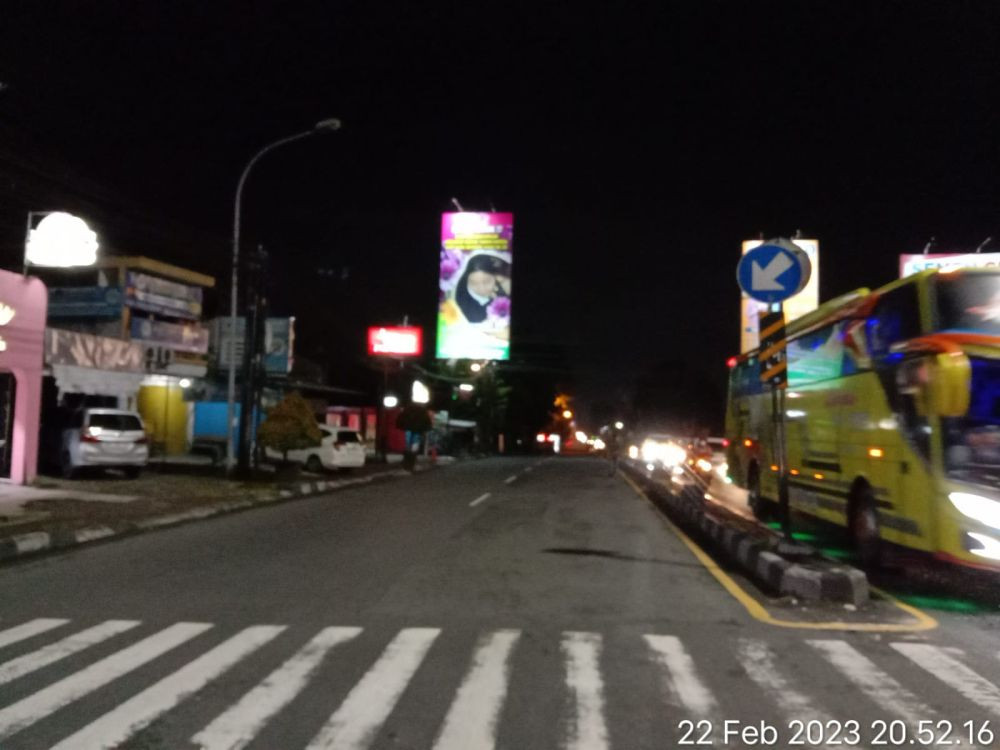 Viral Ucapan Ulang Tahun di Papan Reklame Sleman, Lucu! 