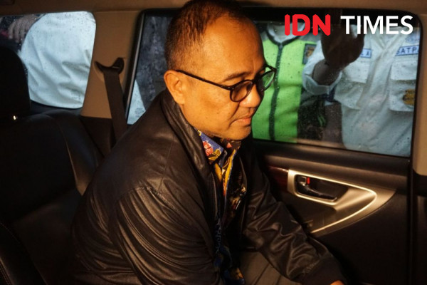 KPK Temukan Barang Mewah saat Geledah Rumah Rafael Alun