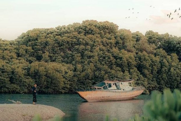 5 Wisata Pantai di Lamongan, Pesona Alamnya Menakjubkan