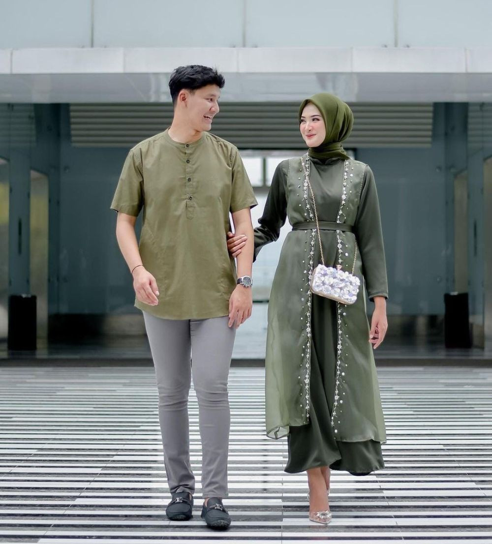 Rekomendasi Baju Lebaran Couple, Makin Kompak Sama Pasangan