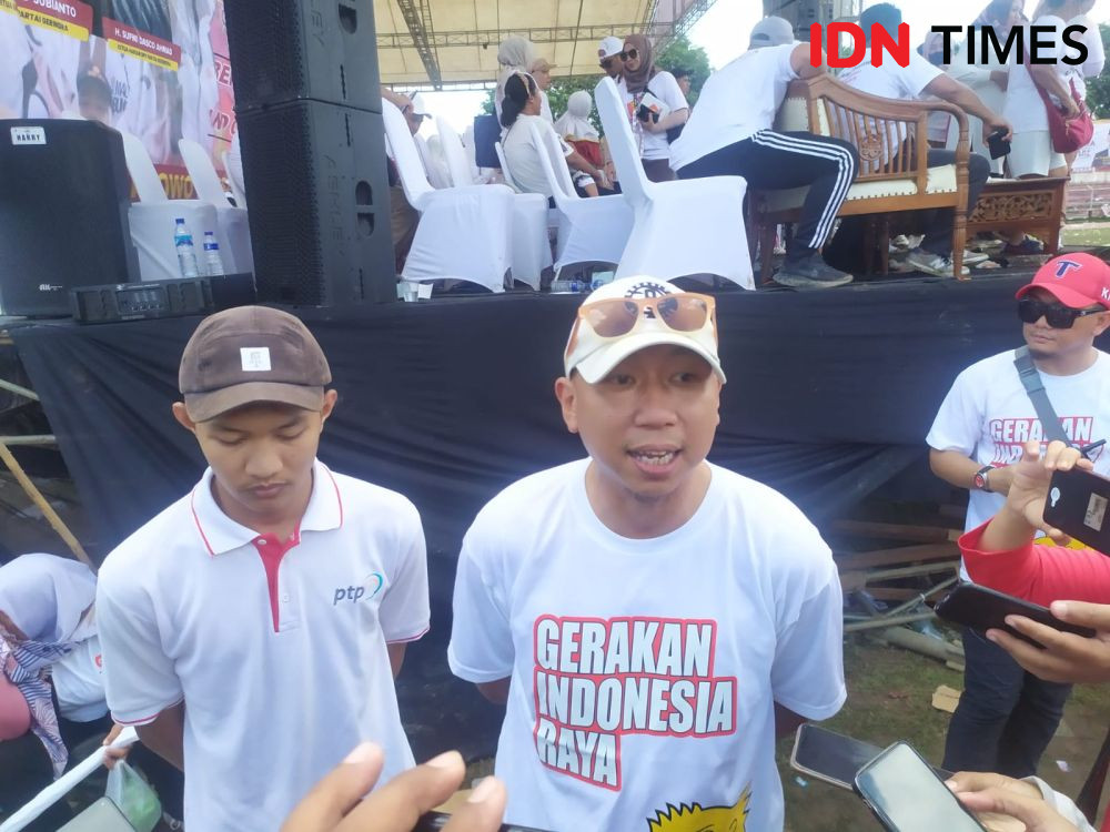 Tertunduk Haru, Mahasiswa Dapat Rumah Jalan Sehat Gerindra Lampung