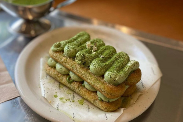 Resep Poured Matcha Tiramisu, Cake Viral yang Creamy di Mulut