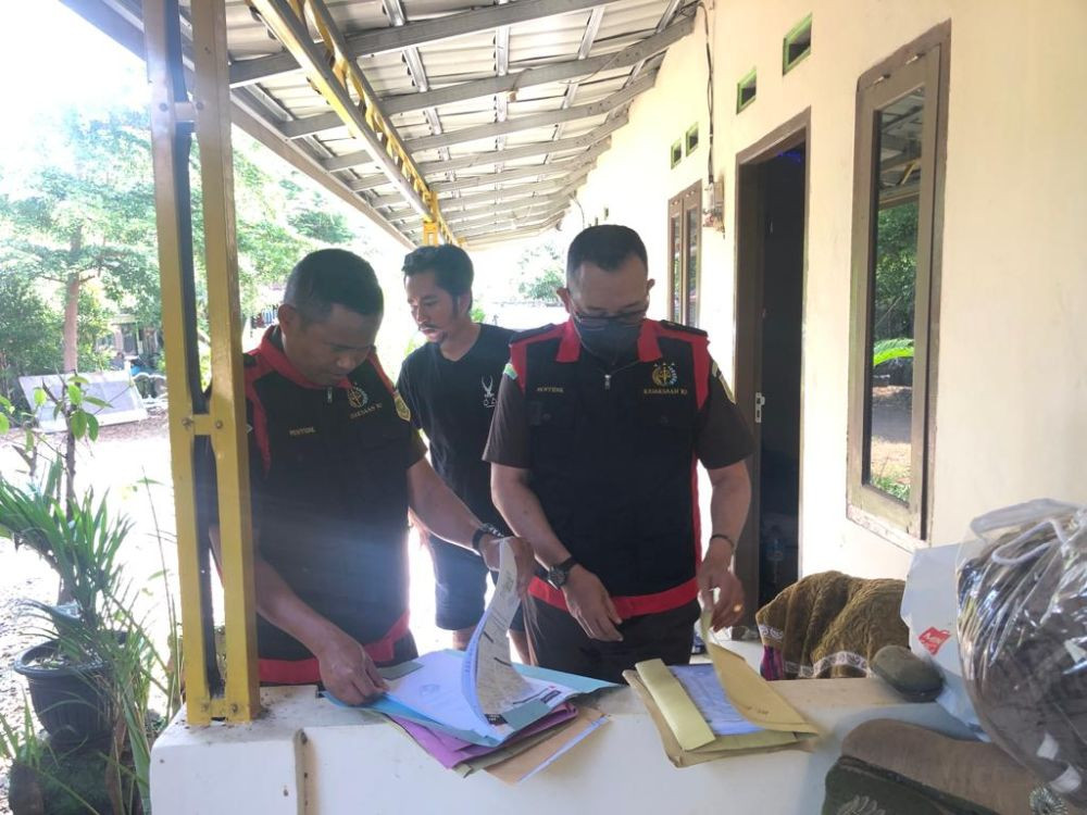 Penyidik Kejati NTB Geledah Kantor ESDM NTB dan PT AMG