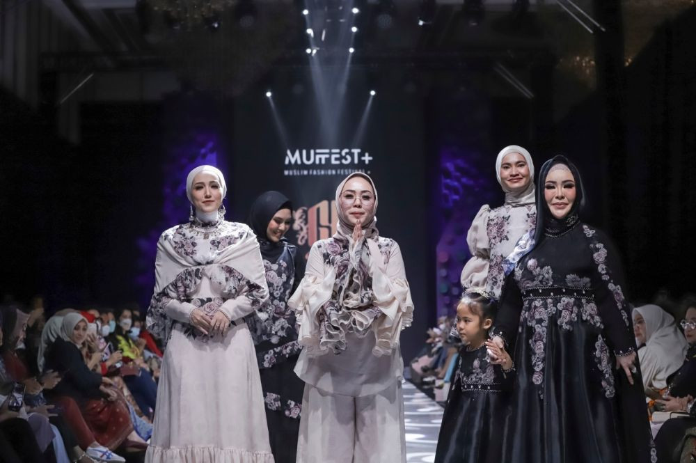 Karya Desainer Surabaya Berkibar di Muffest 2023, OOTD Lebaran!