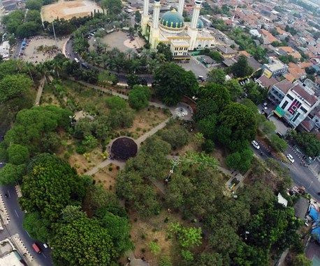 Tempat Nongkrong Anak Muda! Intip Lima Fakta Alun-alun Bekasi