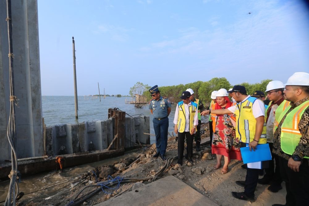 Pembangunan Sabuk Pantai di Tambak Lorok Semarang Selesai Akhir 2023 