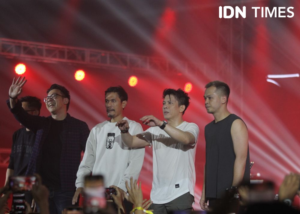 Potret Konser NOAH di Medan, Suara Ariel Habis Tak Masalah!