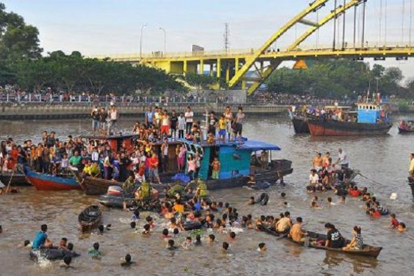 Ada Tradisi Petang Balimau di Sungai Siak Sore Ini