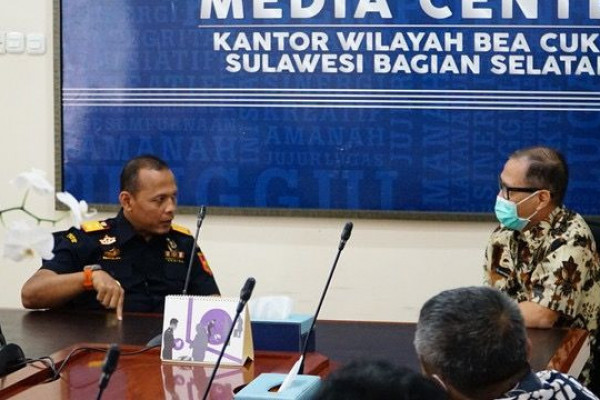 Bea Cukai Perketat Patroli Laut Cegah Impor Pakaian Bekas ke Sulsel