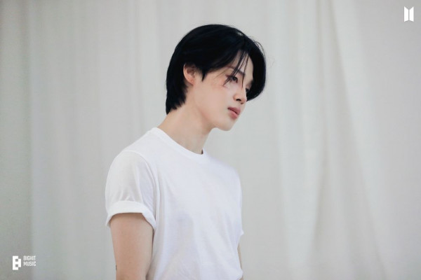 9 Promosi Jimin BTS untuk Debut Solonya, Fansign hingga Suchwita