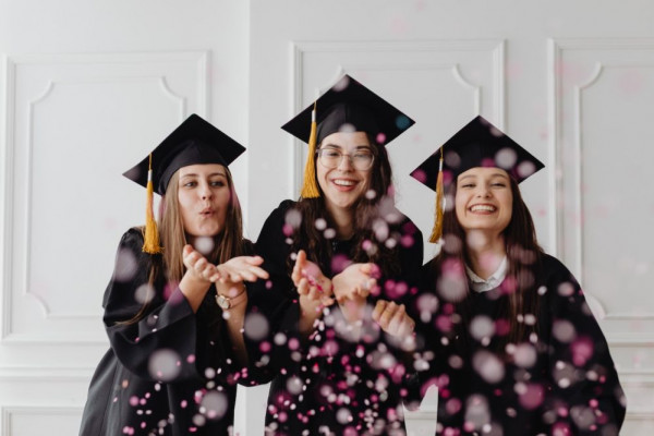 Apa Itu Sarjana? Ini Pengertian hingga Fungsi Pentingnya!