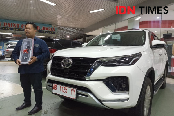 Pria Asal Godean Ini Mendapat Toyota Fortuner Gratis