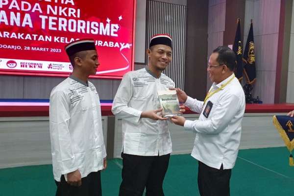 2 Napiter Lapas Surabaya Ikrar Setia NKRI,