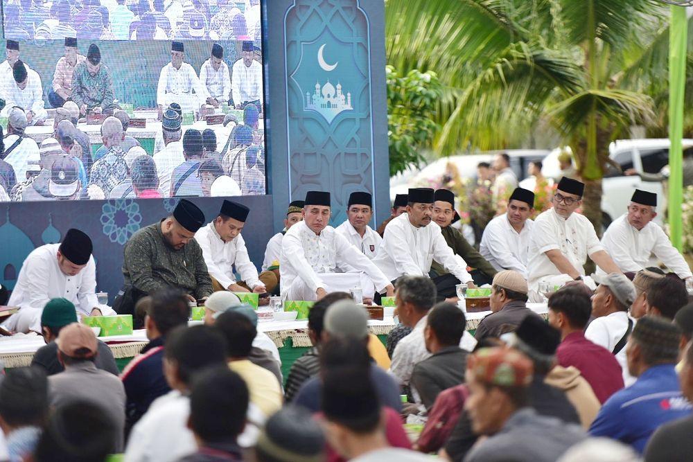 Gubernur Edy Tetap Bukber dengan Warga Meski Dilarang Jokowi