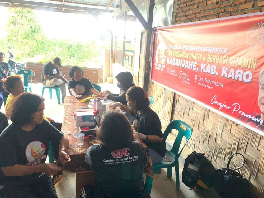 Relawan Ganjar Gelar Pemeriksaan Kesehatan Gratis untuk Warga Karo