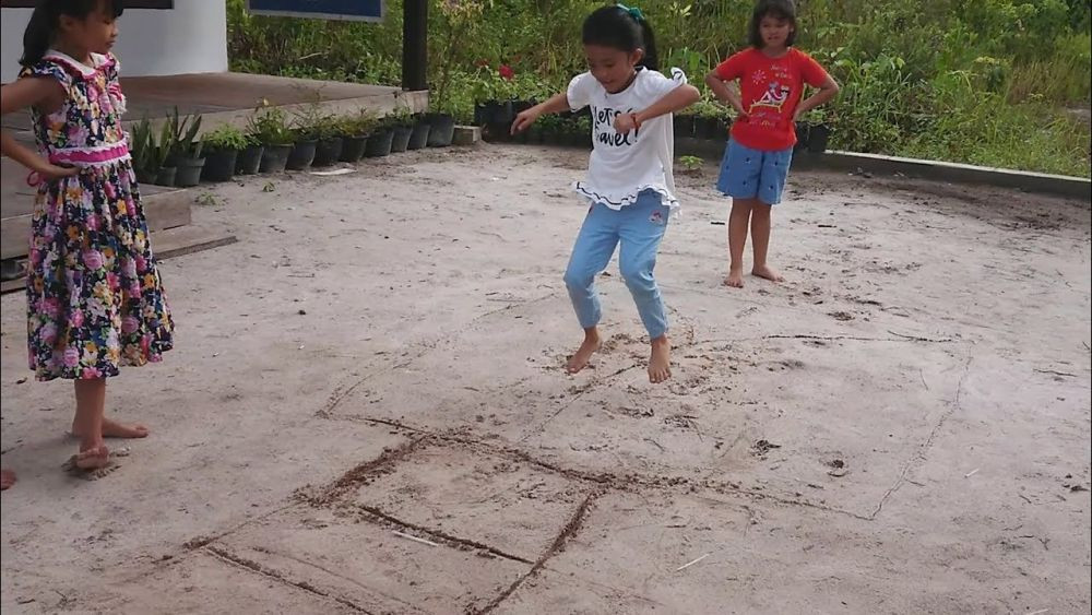 10 Permainan Tradisional untuk Ngabuburit, Bikin Nostalgia!