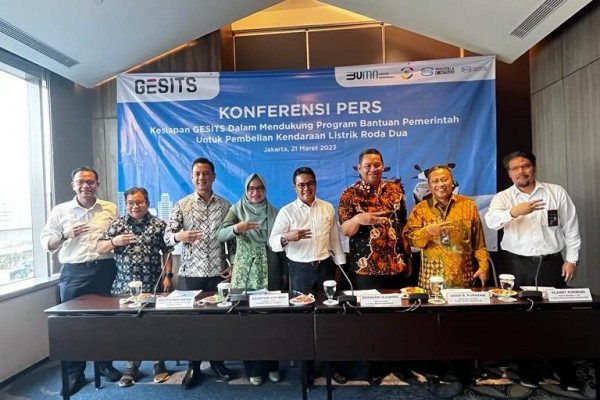 BRI Finance Siap Akselerasi Pertumbuhan Sepeda Motor Listrik