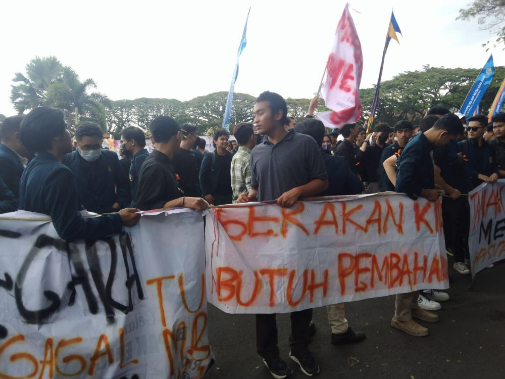 Mahasiswa Kota Malang Kritik Peradilan Tragedi Kanjuruhan