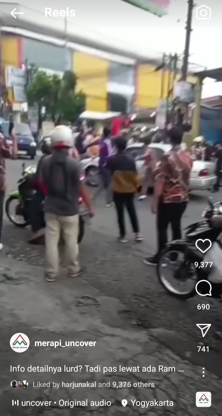 Aksi Main Hakim Sendiri, Warga Rusak Mobil di Sleman
